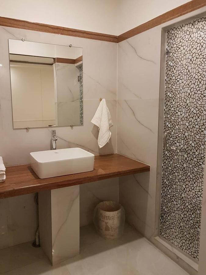 1/1 Park Street Hotel Колката Екстериор снимка
